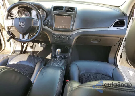 2017 Dodge Journey Crossroad z USA, uszkodzony, nr VIN 3C4PDCGB4HT634034